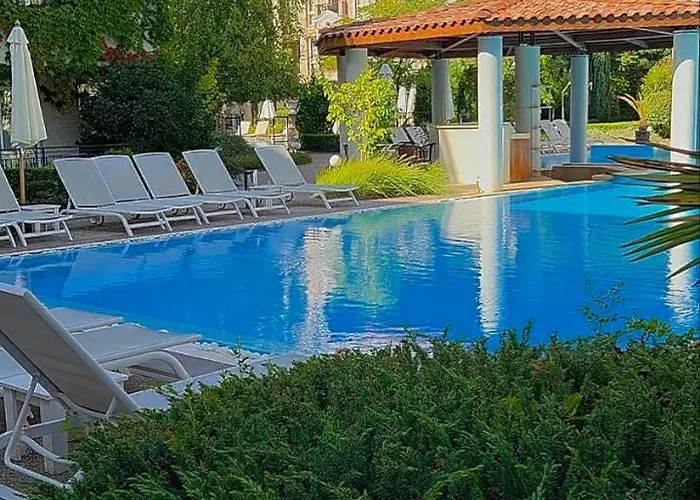 Апартамент Dekart *